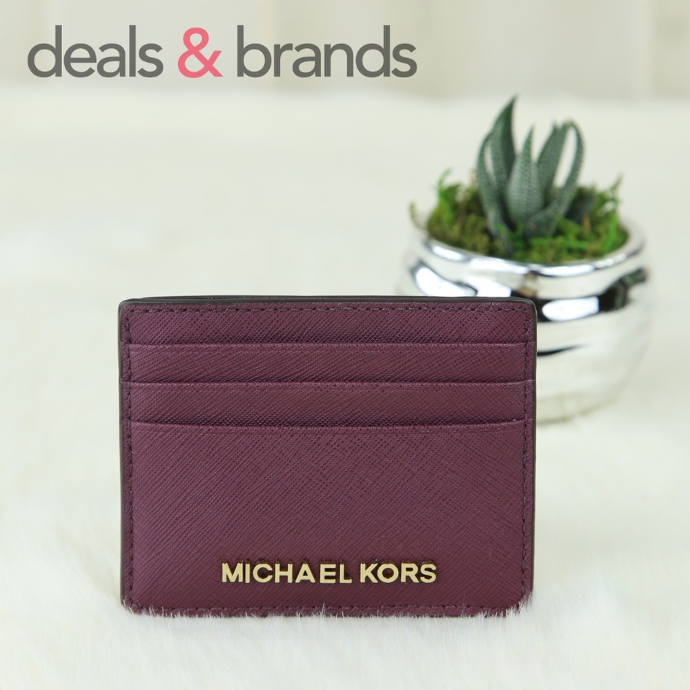 NWT MICHAEL KORS Jet Set Travel Card Holder Plum